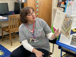 MRS. MILLER RECEIVES THE DUNKIN' CLASS ACT AWARD